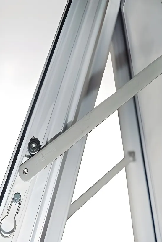 Banderola, color anodizado natural (detalle)