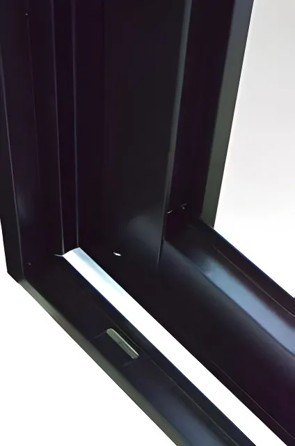 Ventana corrediza 2 hojas, color negro mate (detalle)