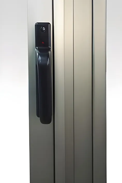Puerta balcón corrediza 2 hojas, color anodizado peltre (detalle)
